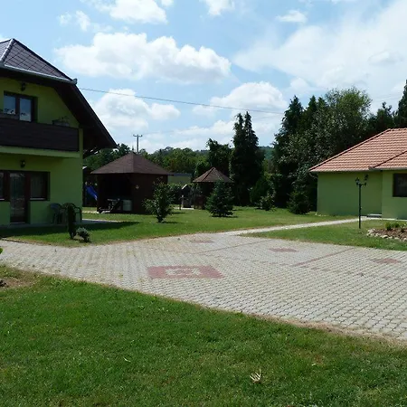 Vadasz Panzio Maison d'hôtes